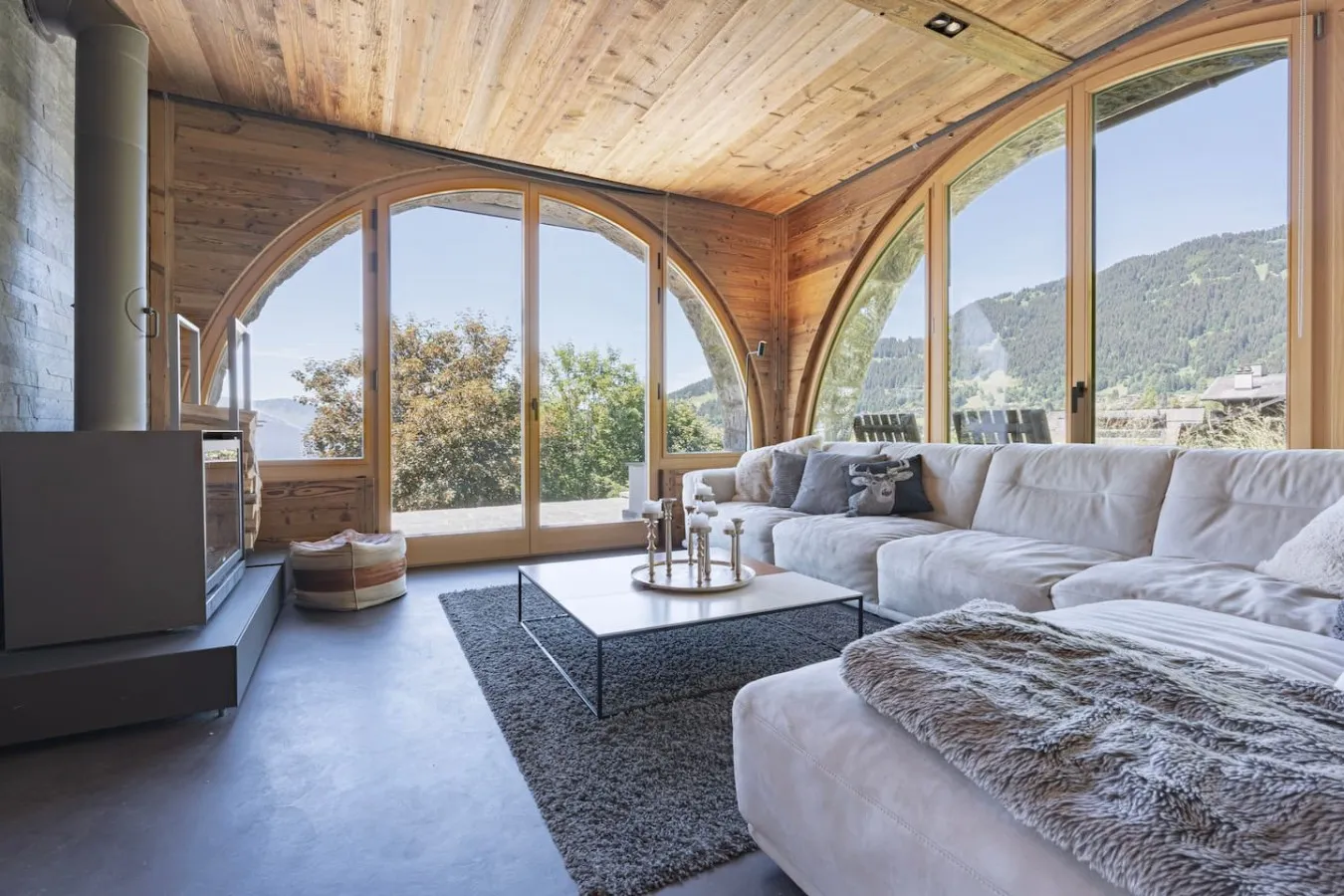 Luxury chalet apartment with hammam, Alpine views, Villars-sur-Ollon
