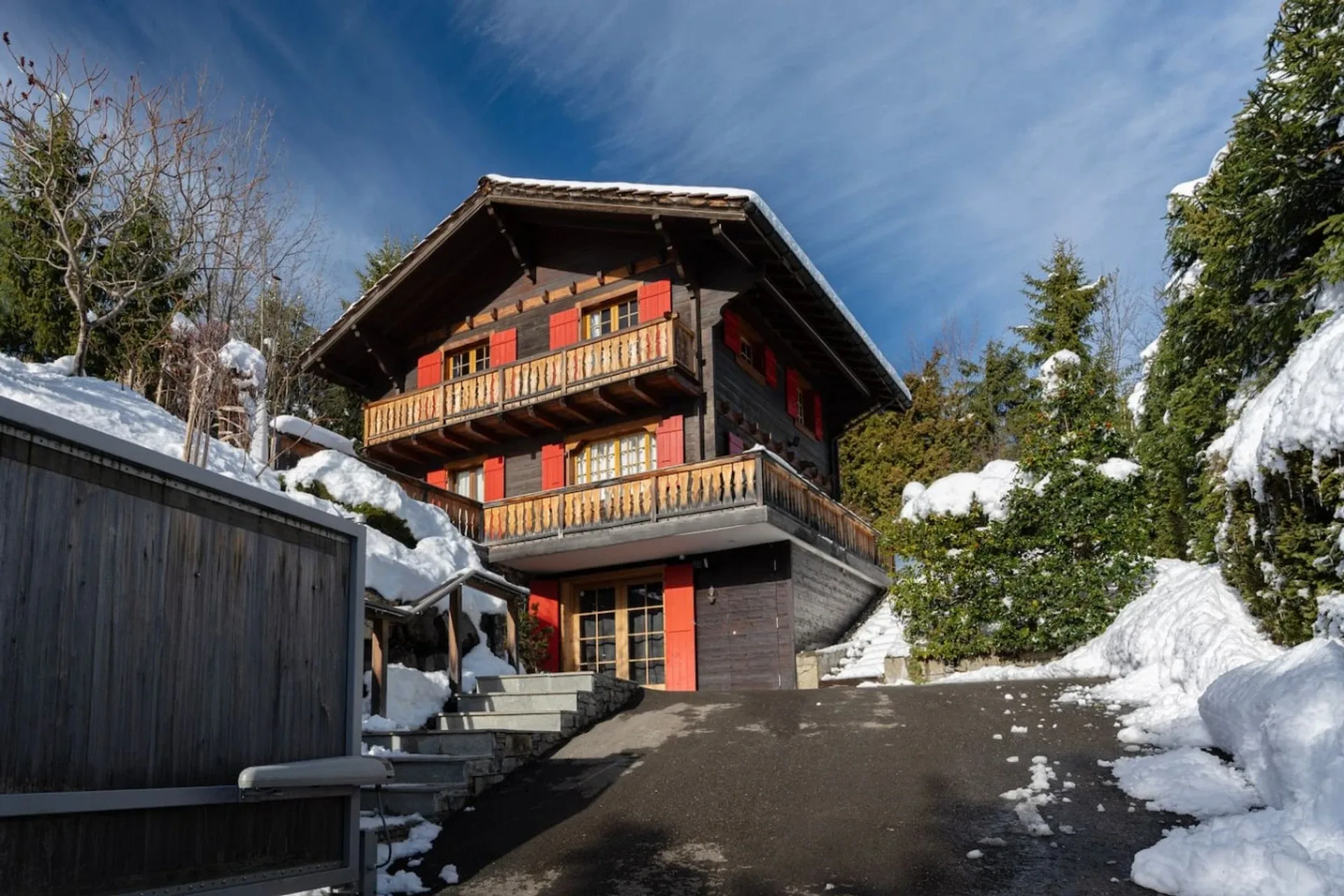 Chalet rental in Villars-sur-Ollon: the family chalet under the snow