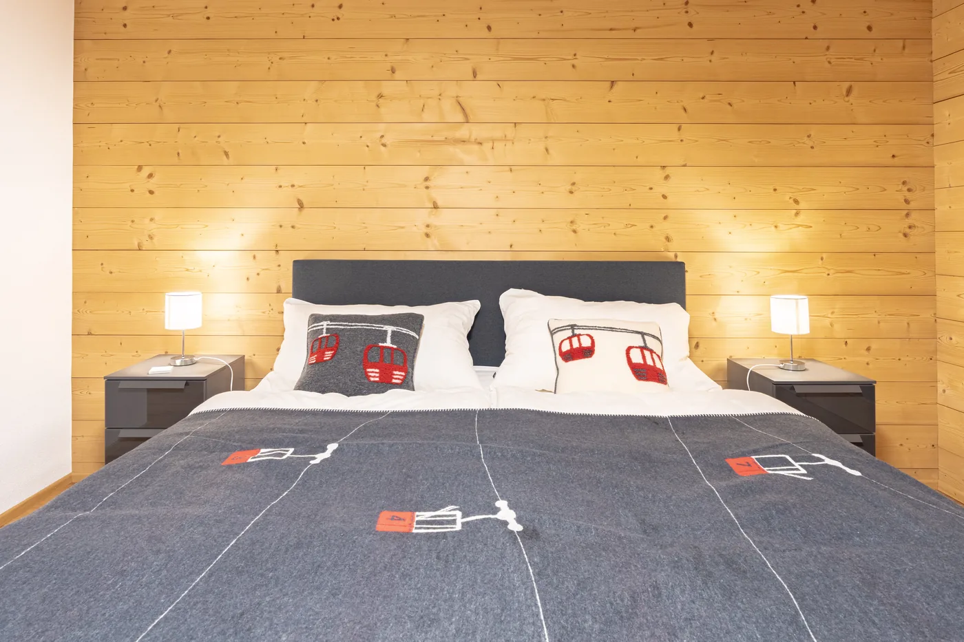 Chambre double moderne d'un appartement en gestion locative à Ovronnaz