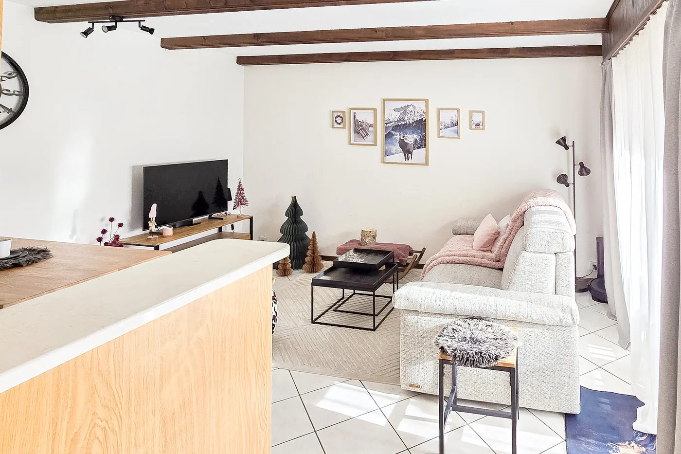 Salon lumineux d'un appartement en gestion locative Séjours Alpin